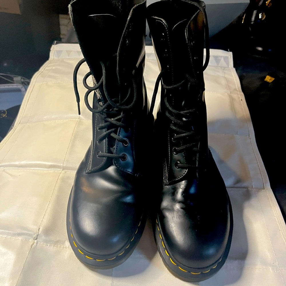 Doc Martens 1490 Boots US Men’s 11/EU 45/UK 10 Like New